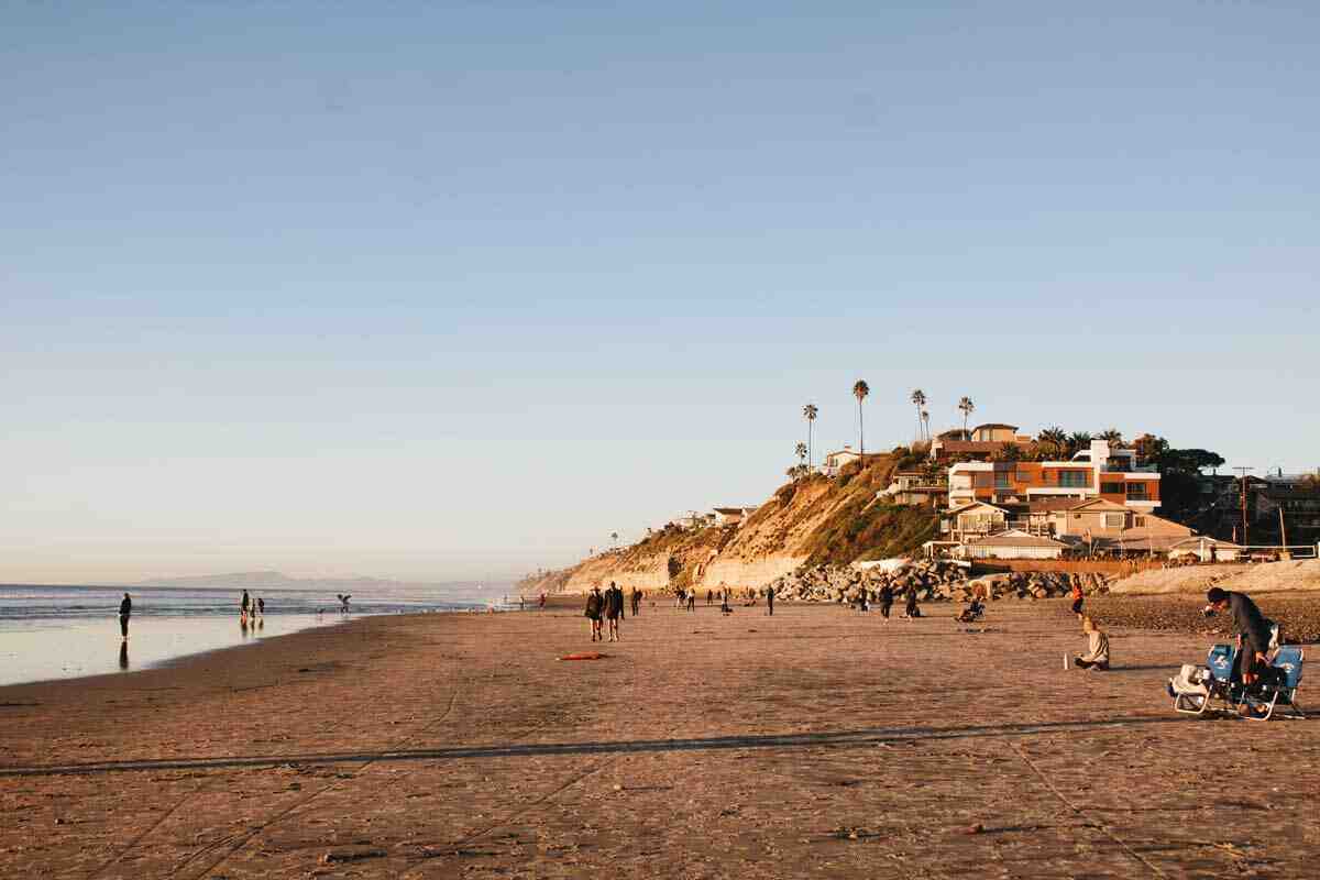 What is the elevation of Encinitas CA?