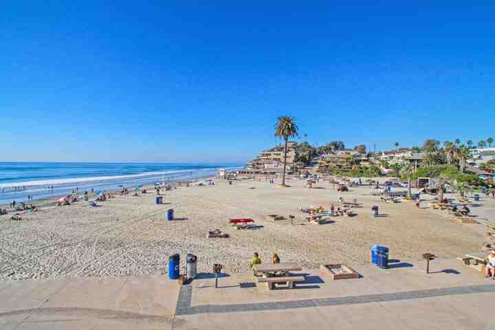 What is the elevation of Encinitas CA?